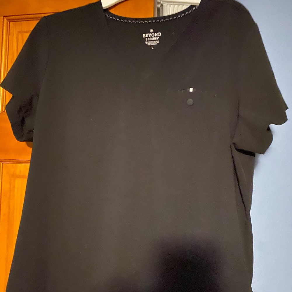 Beyond Scrubs Women’s Scrub Top